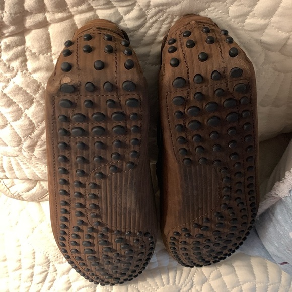 Tod’s men Gommino rubbed brown suede driving shoe. Hardly worn. W/dust bag sz 9 - Picture 5 of 16